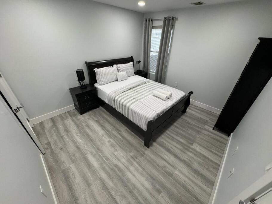 The Elegant Suite - 2Br With Great Amenities แพเทอร์สัน ภายนอก รูปภาพ